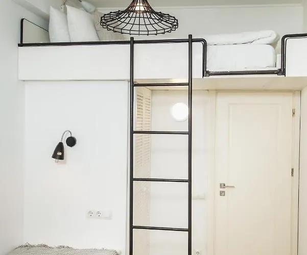 Apartment біля оперного театру *