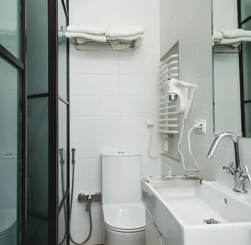 біля оперного театру Apartment *