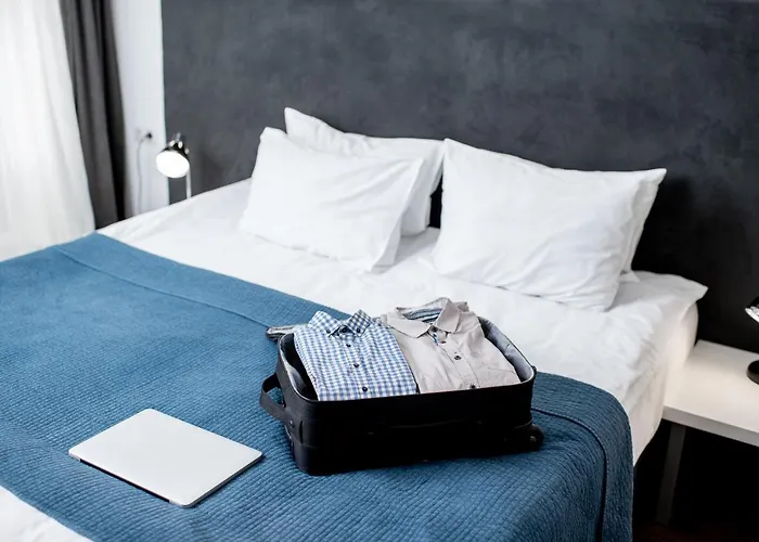 біля оперного театру Apartment *